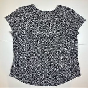 Gap Luxe Black & White Tee - XXL
